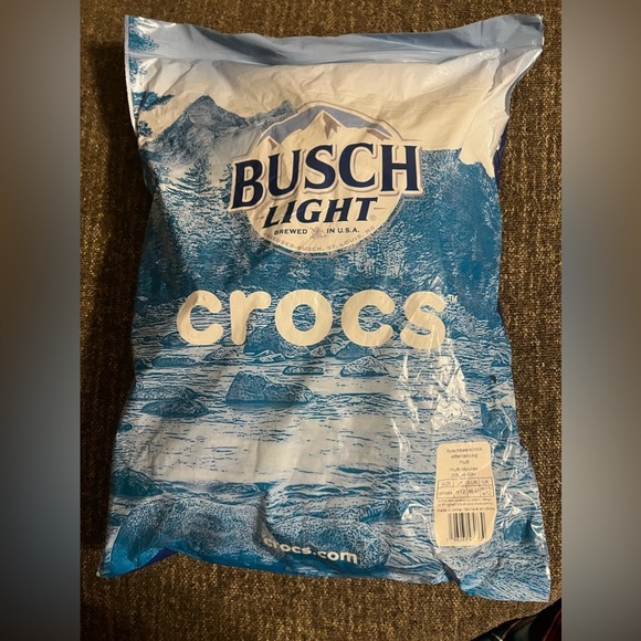 NWT Men’s Crocs Busch Light All Terrain Clogs - Picture 10 of 10